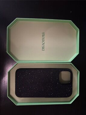 Swarovski iPhone 16   Black Glitter Phone Case